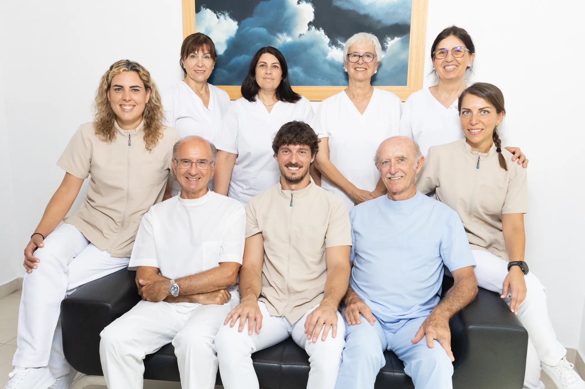 Il team dello studio dentistico Odontos di Acilia